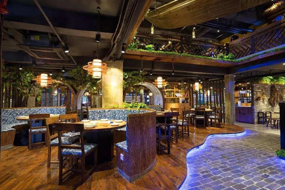 【企叮咚科技平臺(tái)營銷策略】餐飲店都在虧本，這家湘菜館卻多收49萬，背后的營銷邏輯是什么？